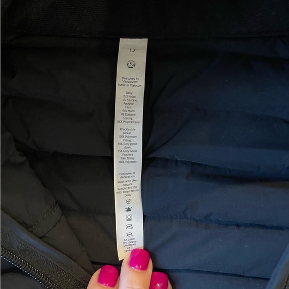 Lululemon Pack It Down Jacket- Women’s Size 12 - Picture 3 of 5